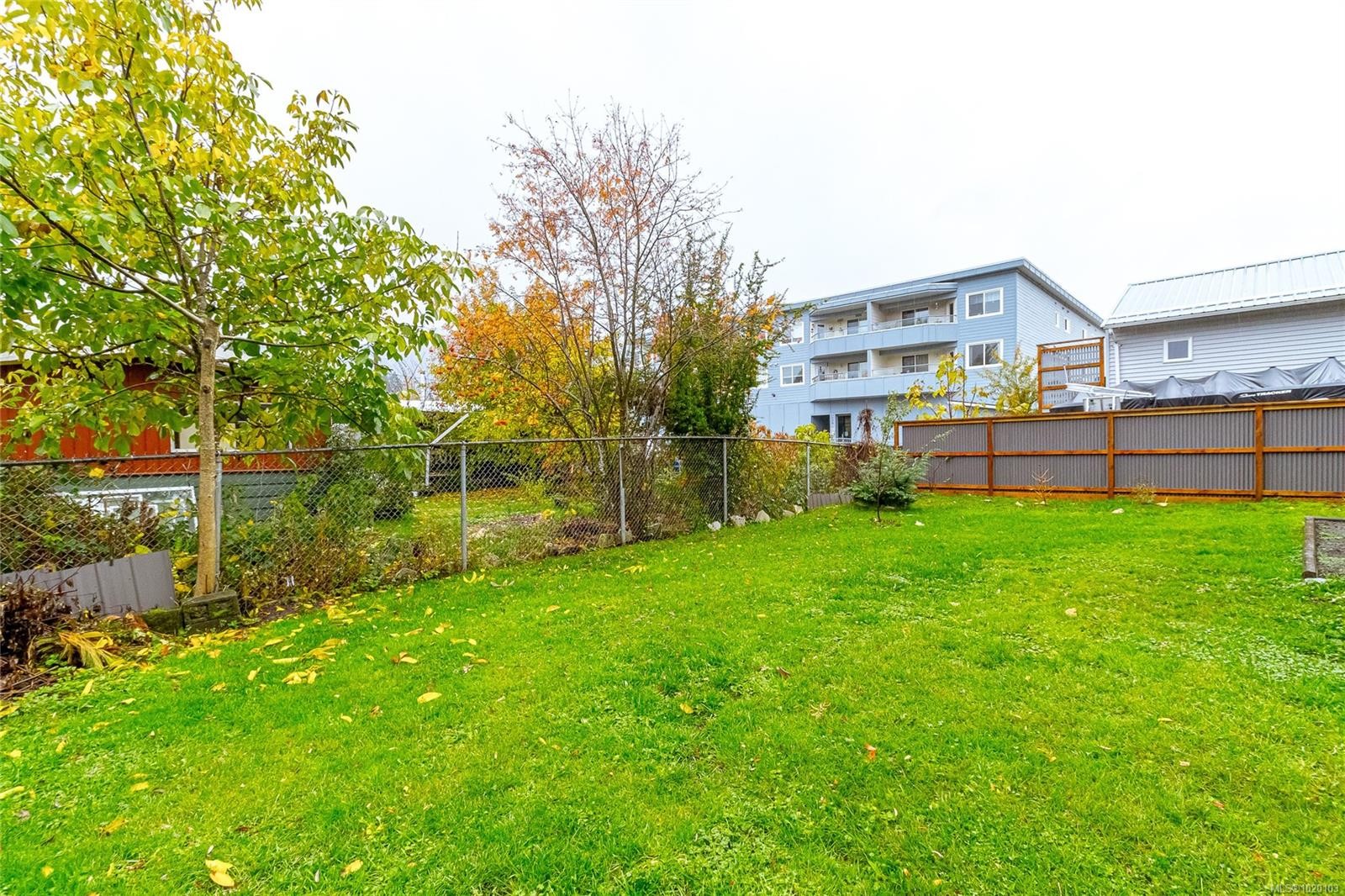 84 Lakeview Ave, Lake Cowichan, BC