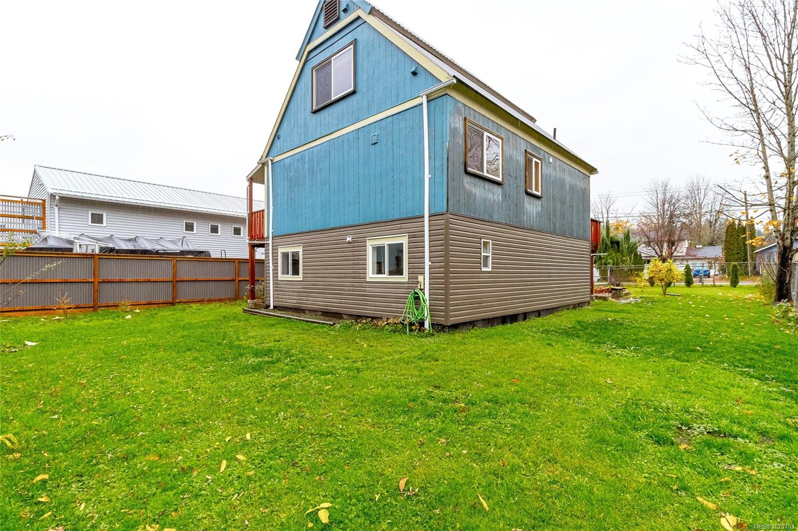 84 Lakeview Ave, Lake Cowichan, BC