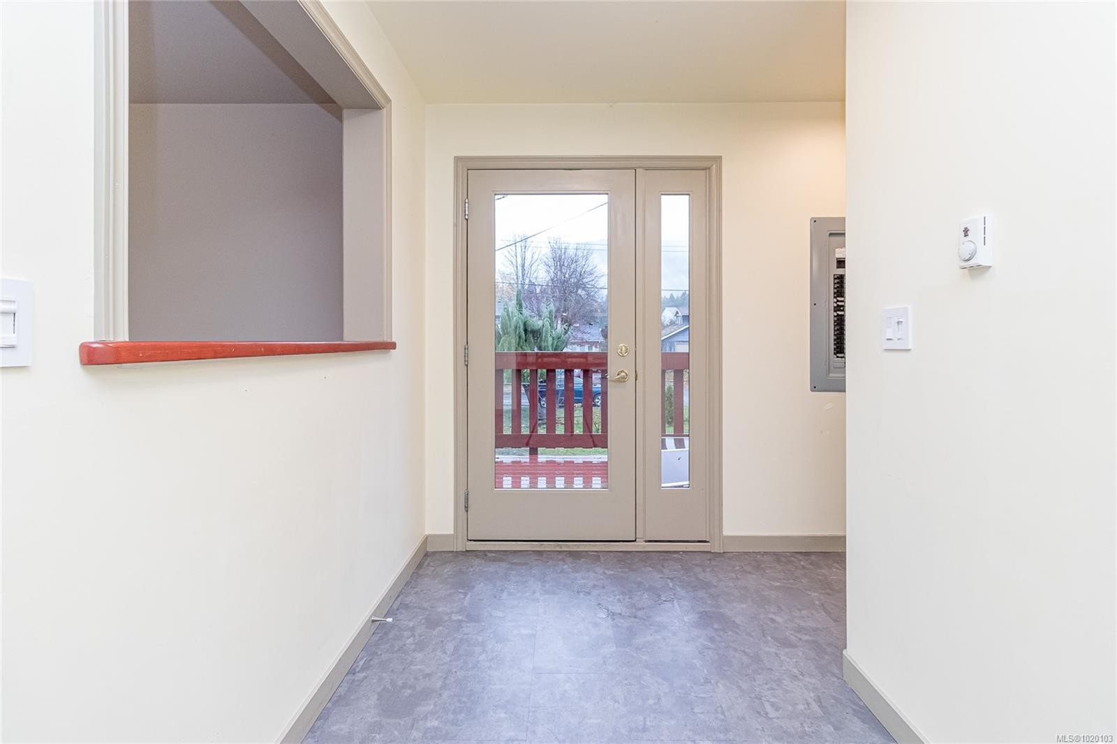 84 Lakeview Ave, Lake Cowichan, BC