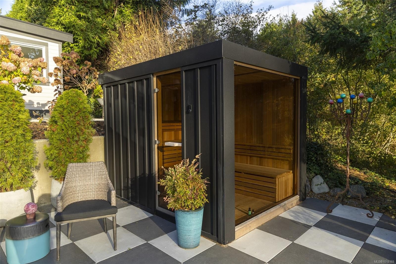 41 Tovey Cres, View Royal, BC