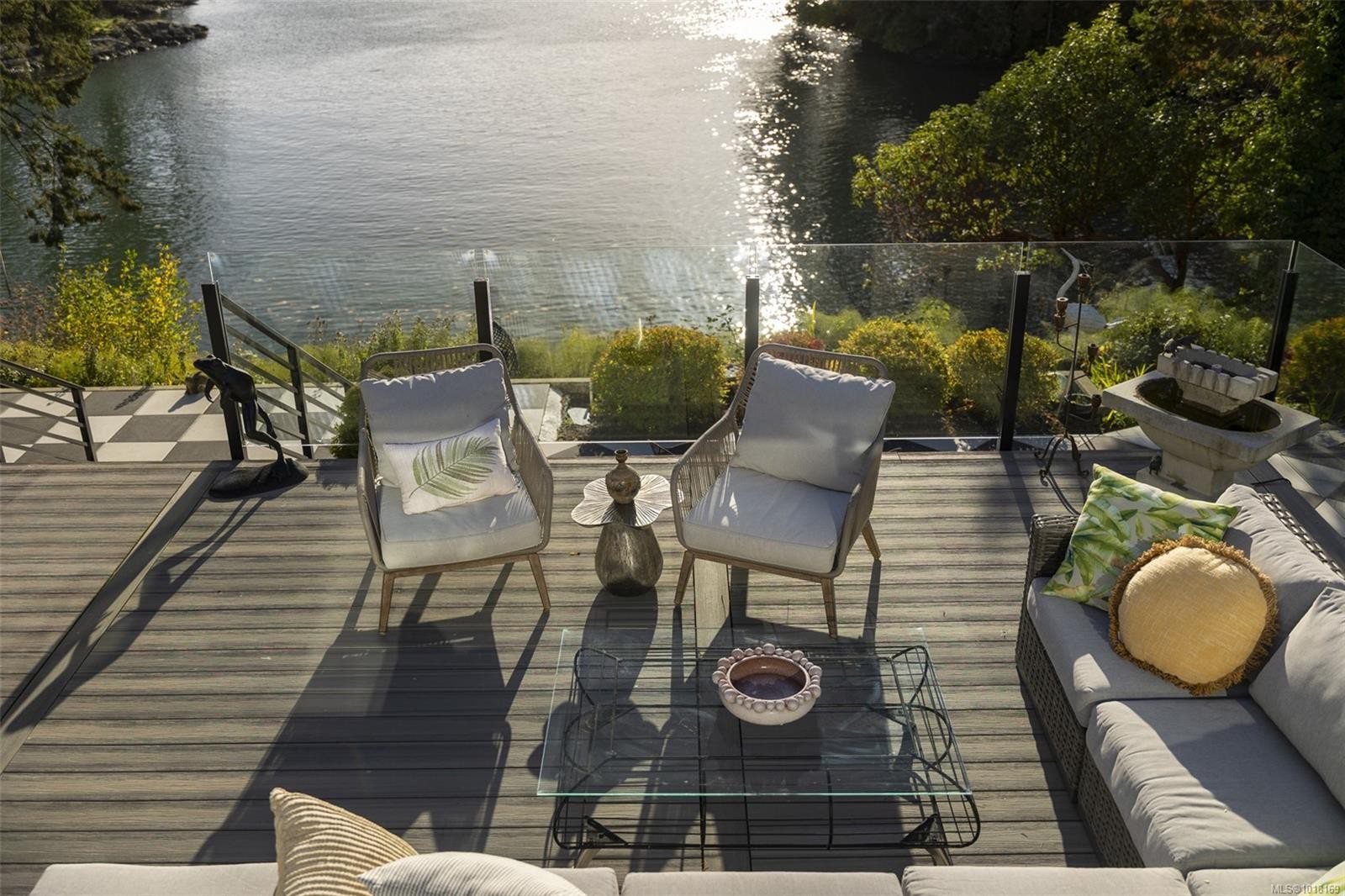 41 Tovey Cres, View Royal, BC