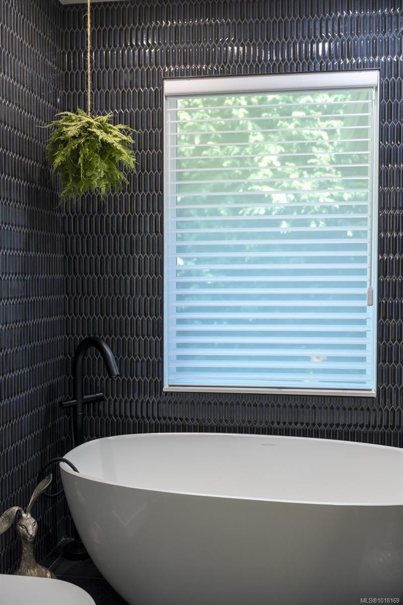 41 Tovey Cres, View Royal, BC