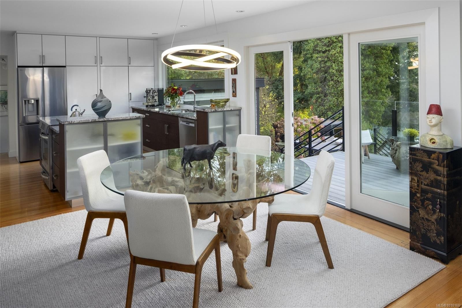 41 Tovey Cres, View Royal, BC