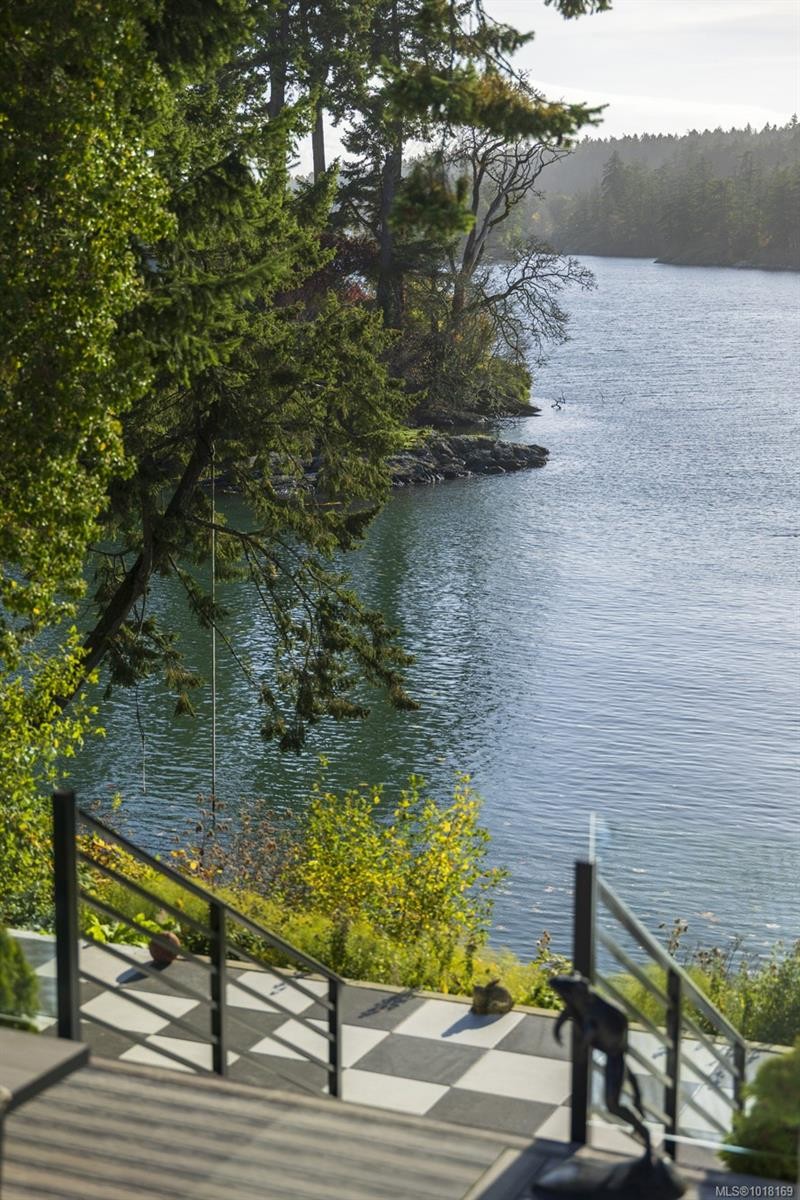 41 Tovey Cres, View Royal, BC