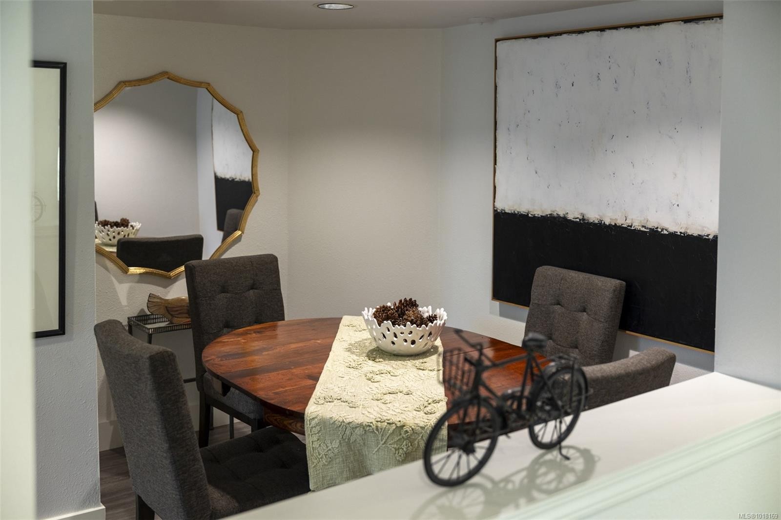 41 Tovey Cres, View Royal, BC