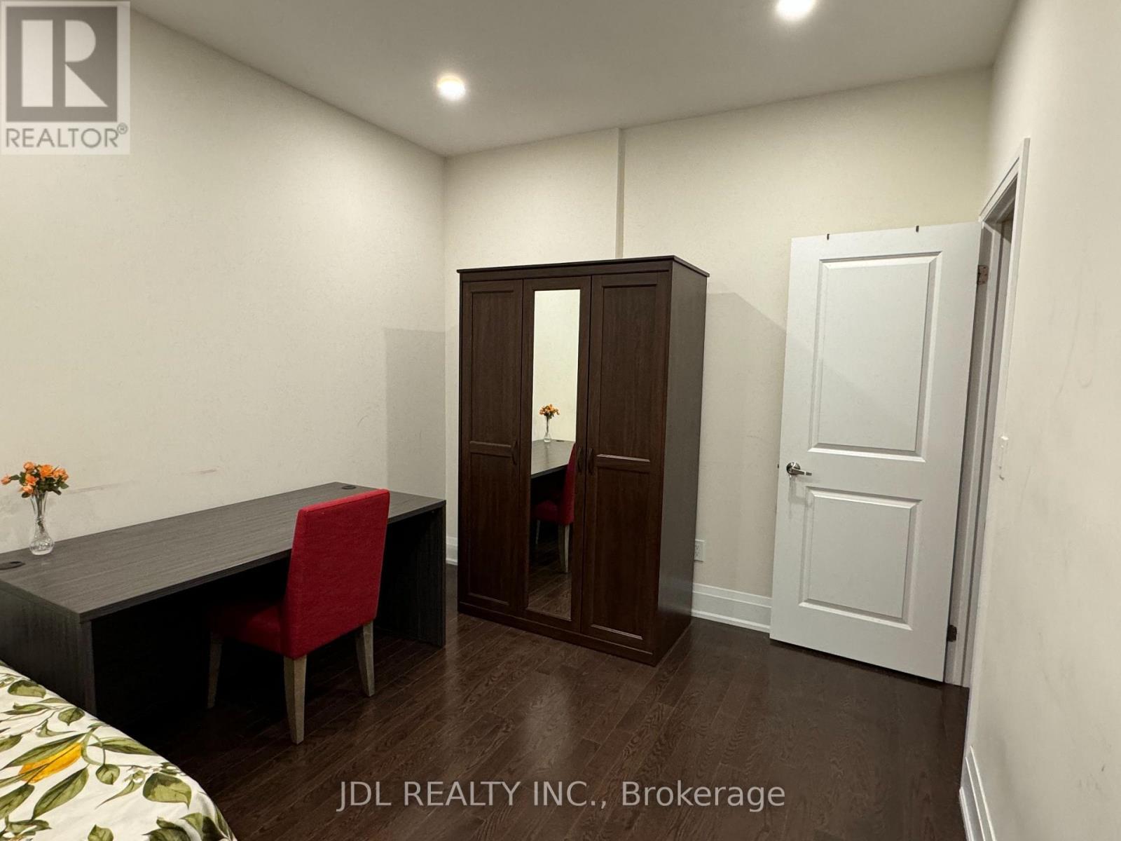 Gf - 4 Mildred Temple Way S, Markham, ON - Indoor