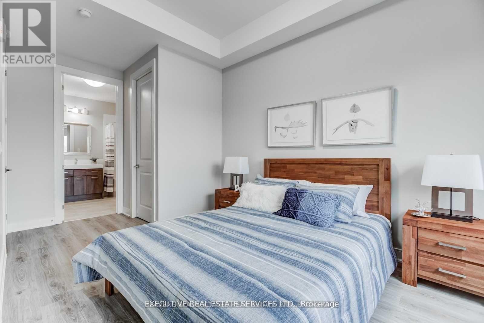 807 - 150 Main Street, Hamilton, ON - Indoor Photo Showing Bedroom