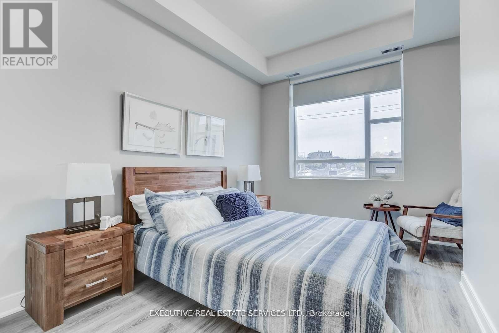 807 - 150 Main Street, Hamilton, ON - Indoor Photo Showing Bedroom