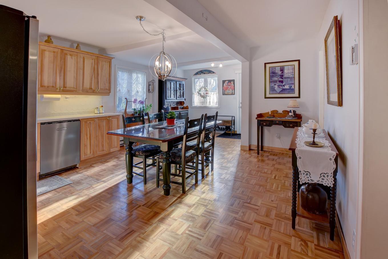 Vue d'ensemble - 1625 Rue Du Plateau-Simard, Sainte-Julienne, QC - Indoor Photo Showing Dining Room