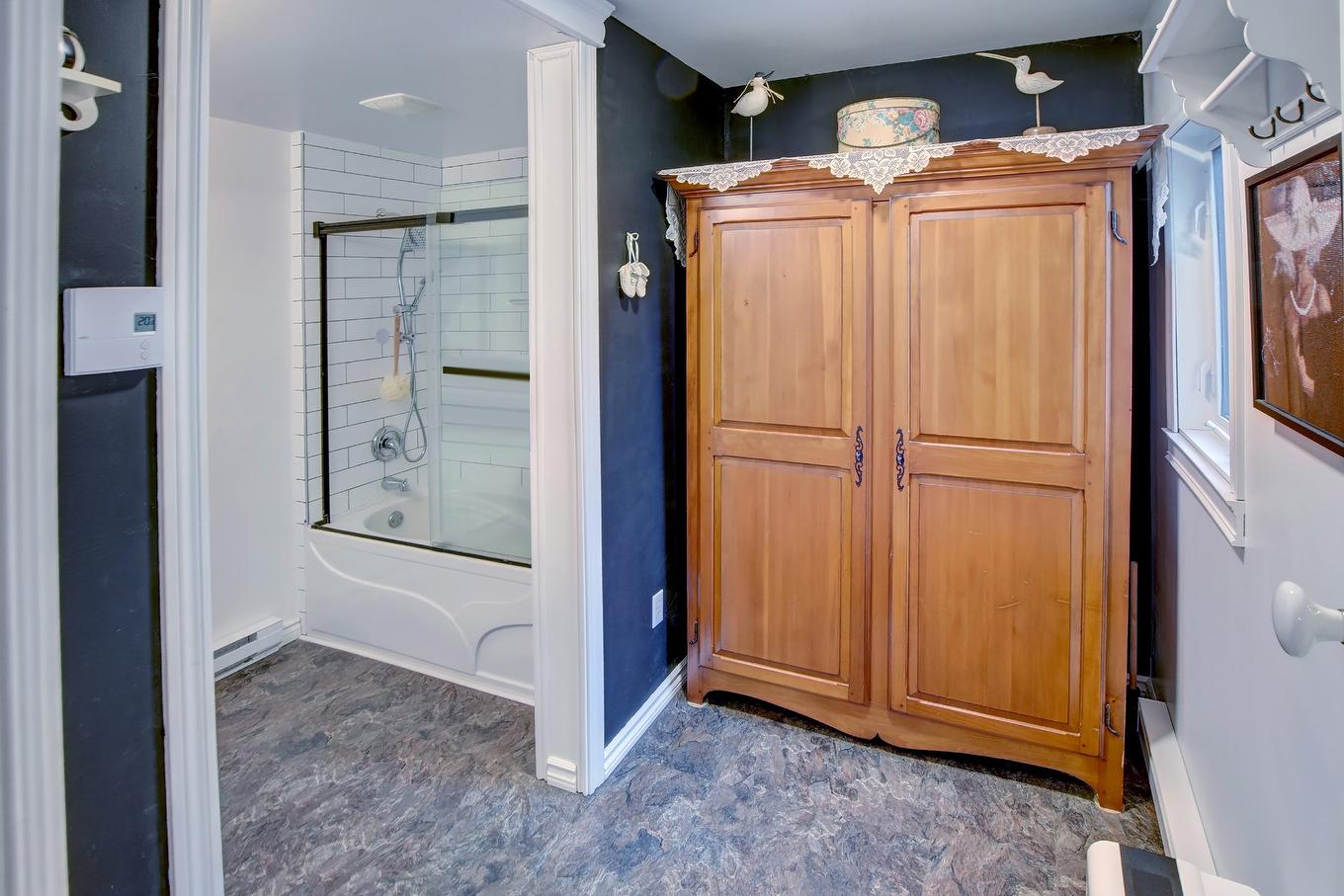 Salle de bains - 1625 Rue Du Plateau-Simard, Sainte-Julienne, QC - Indoor Photo Showing Other Room