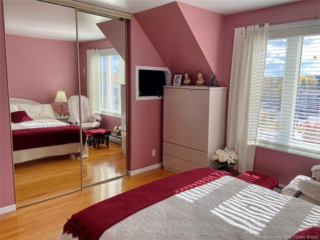 20 I Du Bourg Ave, Edmundston, NB