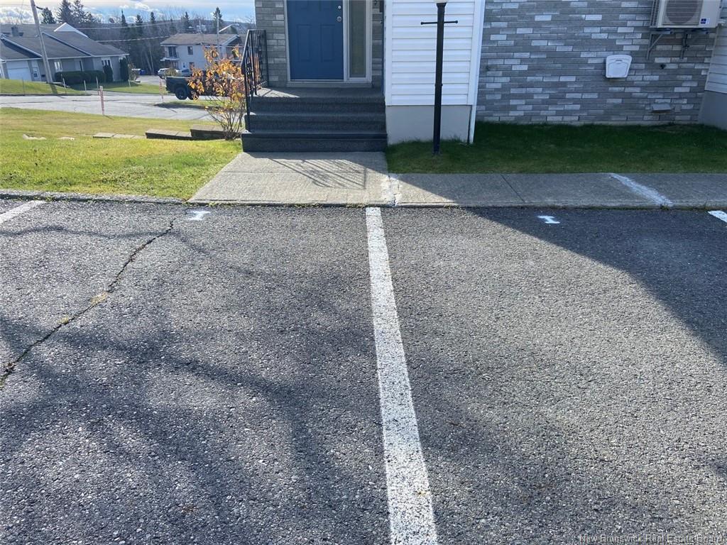 20 I Du Bourg Ave, Edmundston, NB