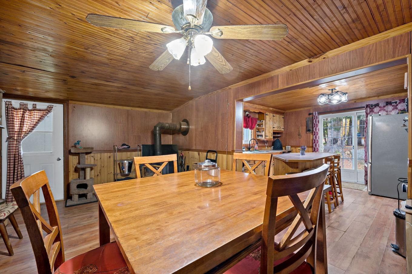 Dining room - 121 Crois. Des Trois-Lacs, Lantier, QC - Indoor Photo Showing Dining Room