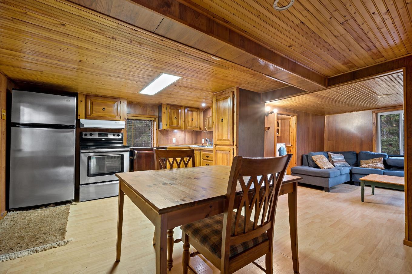 Dining room - 121 Crois. Des Trois-Lacs, Lantier, QC - Indoor