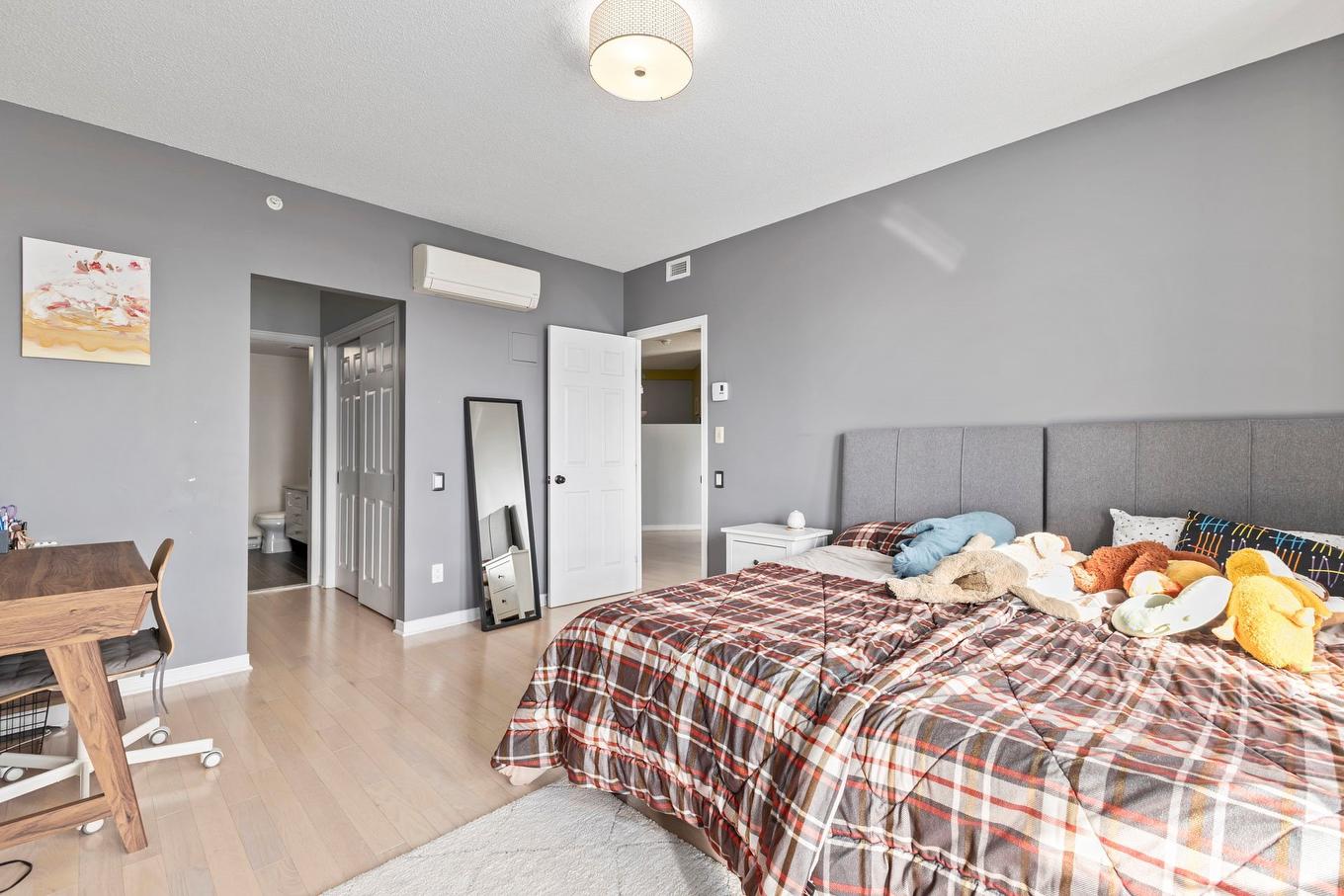 Chambre à coucher principale - 309-4975 Rue Jean-Talon O., Montréal (Côte-Des-Neiges/Notre-Dame-De-Grâce), QC - Indoor Photo Showing Bedroom