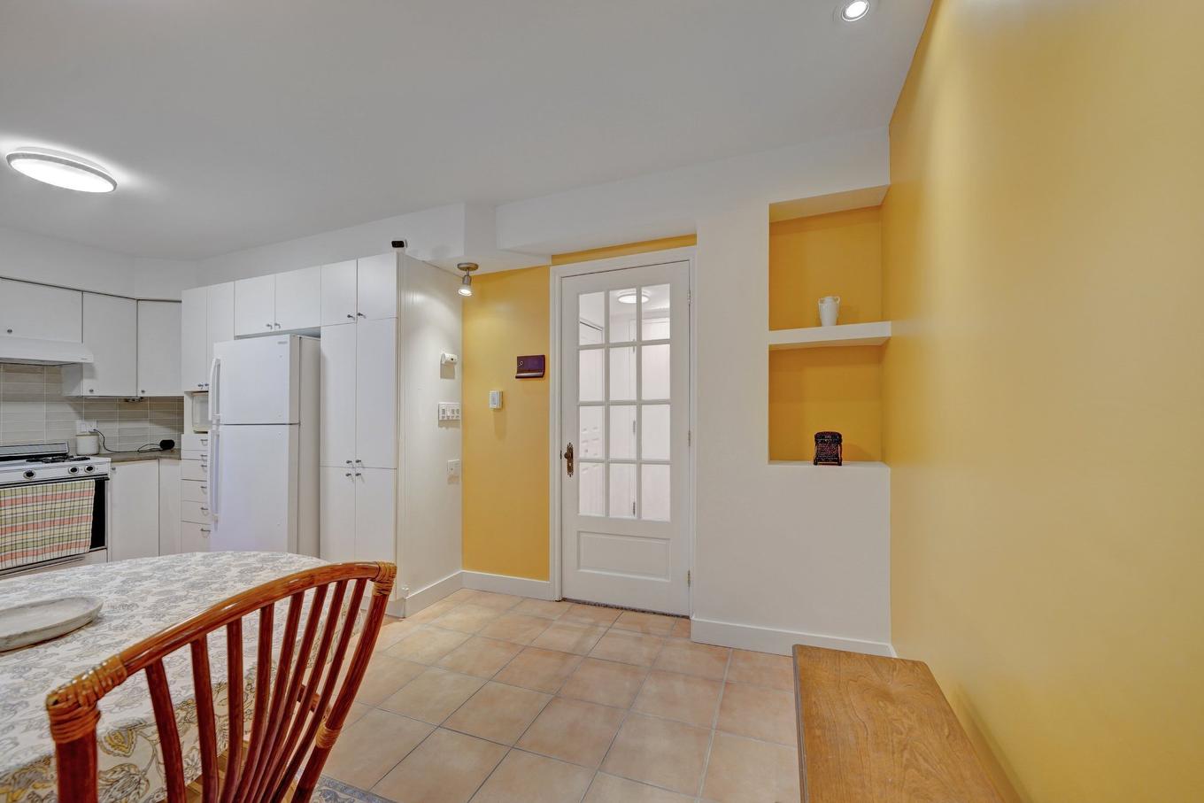 Vue d'ensemble - 1A-320 Boul. Laird, Mont-Royal, QC - Indoor Photo Showing Other Room