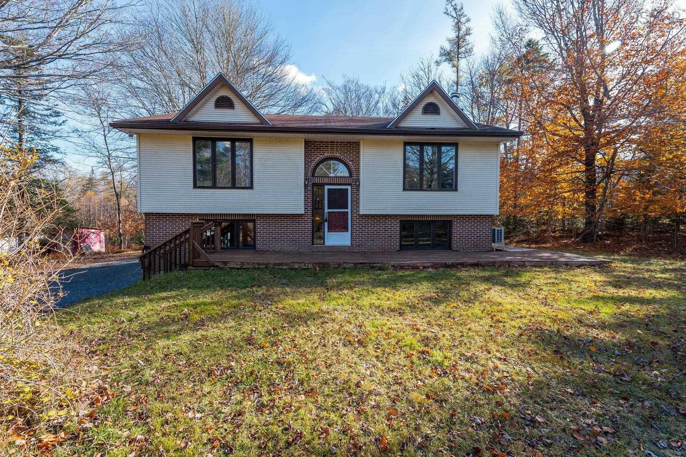 83 Samuel Oickle Road, West Clifford, NS