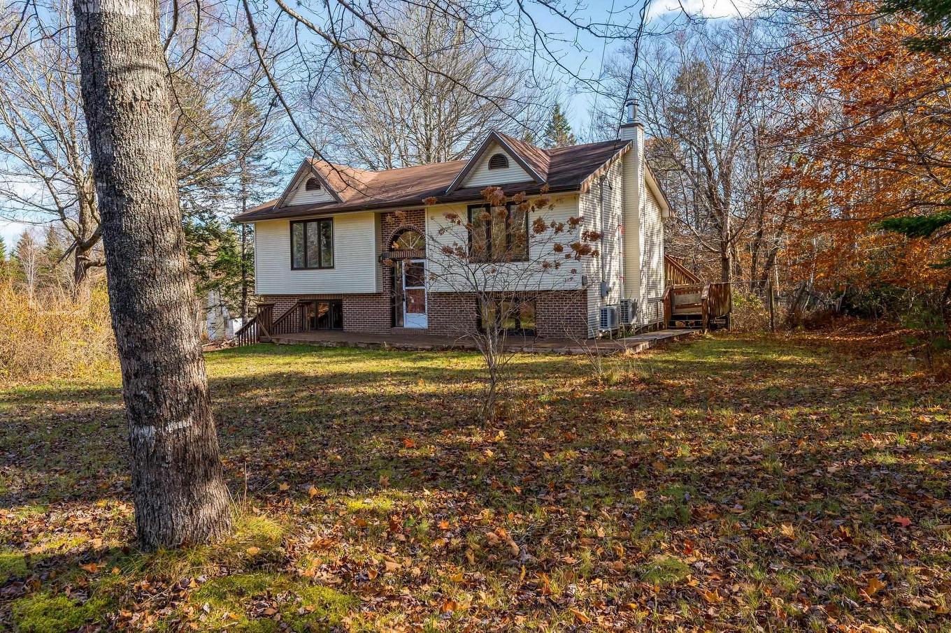 83 Samuel Oickle Road, West Clifford, NS