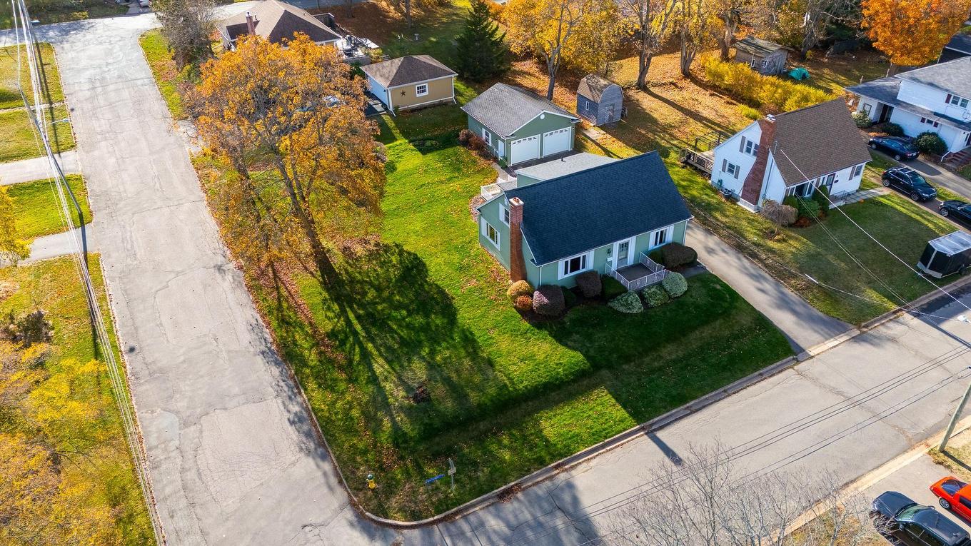 4 Montgomery Street, Kentville, NS