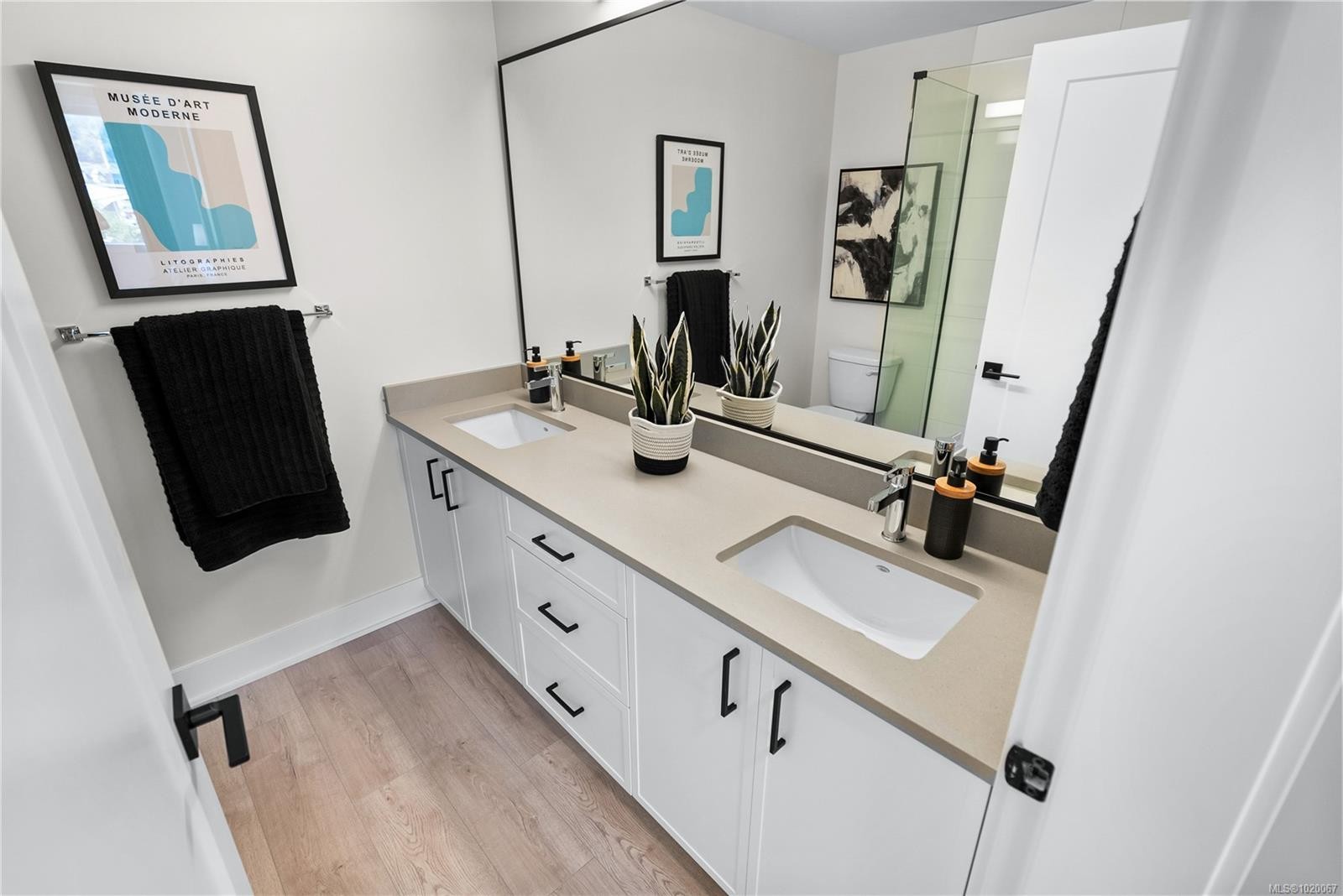 506-1371 Goldstream Ave, Langford, BC - Indoor Photo Showing Bathroom