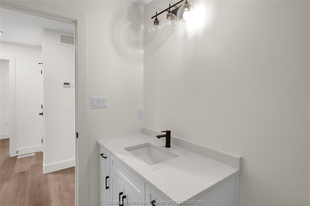 8 Cornerstone Place, Chatham, ON