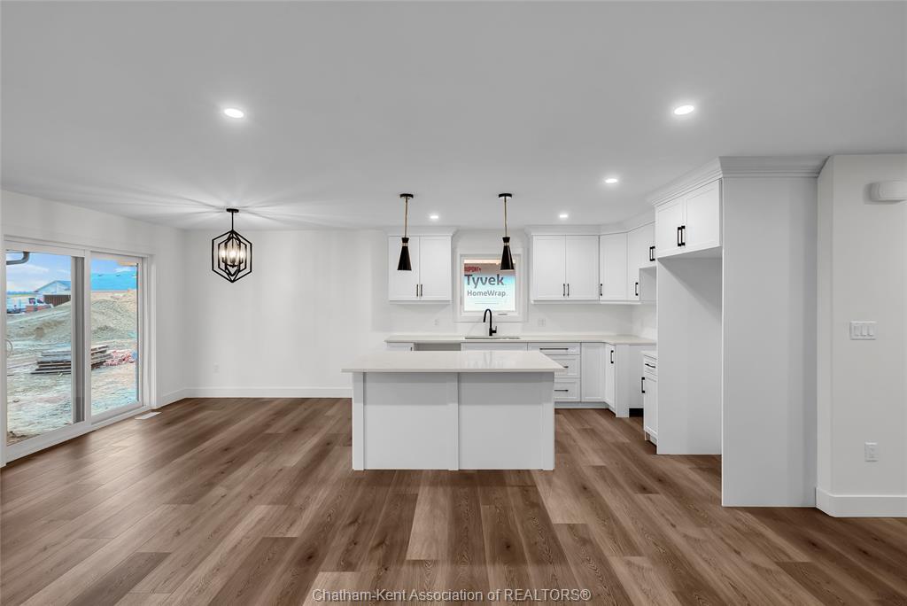 8 Cornerstone Place, Chatham, ON