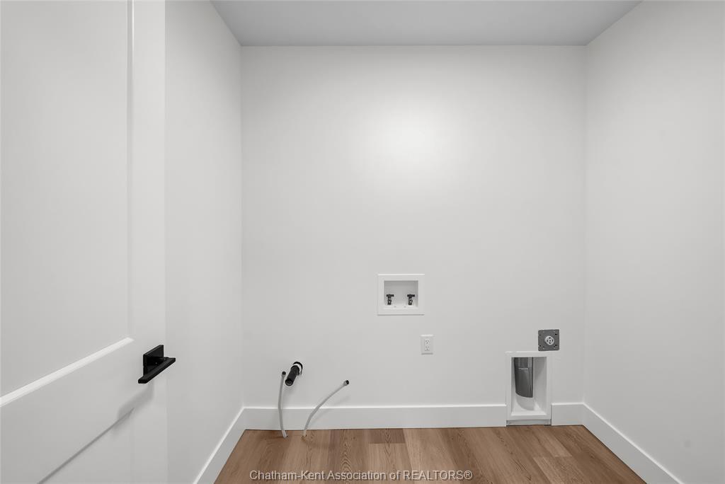 8 Cornerstone Place, Chatham, ON