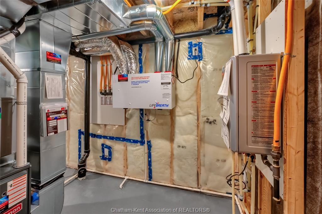 8 Cornerstone Place, Chatham, ON