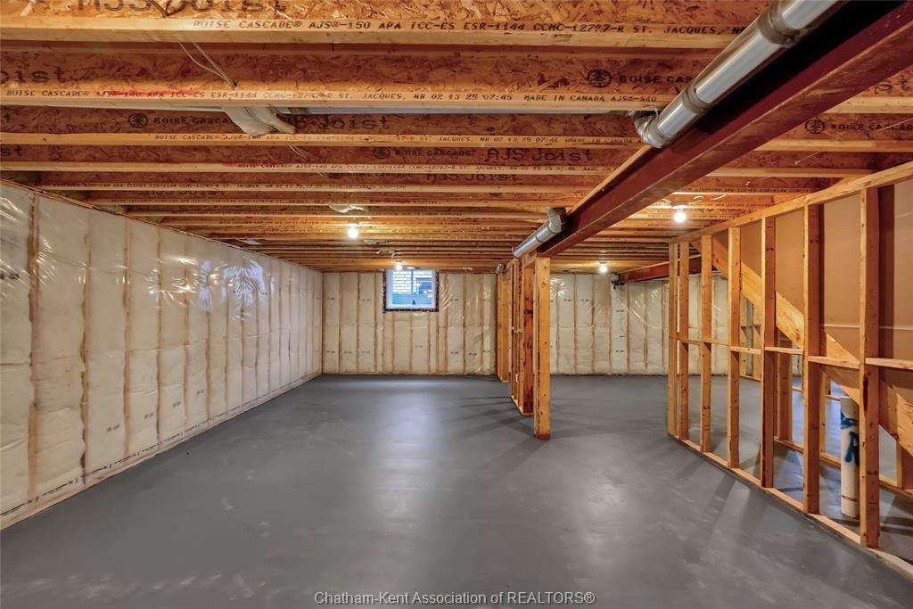 8 Cornerstone Place, Chatham, ON