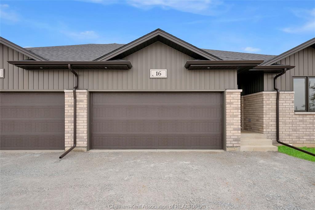 8 Cornerstone Place, Chatham, ON