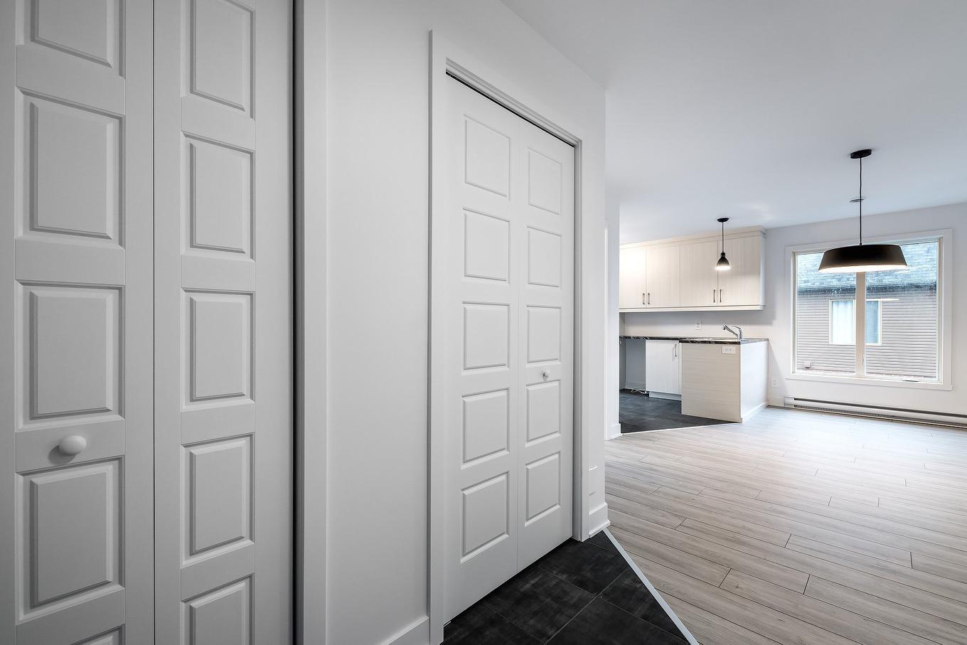 Overall view - 7-6100 Rue De Lusa, Brossard, QC - Indoor Photo Showing Other Room