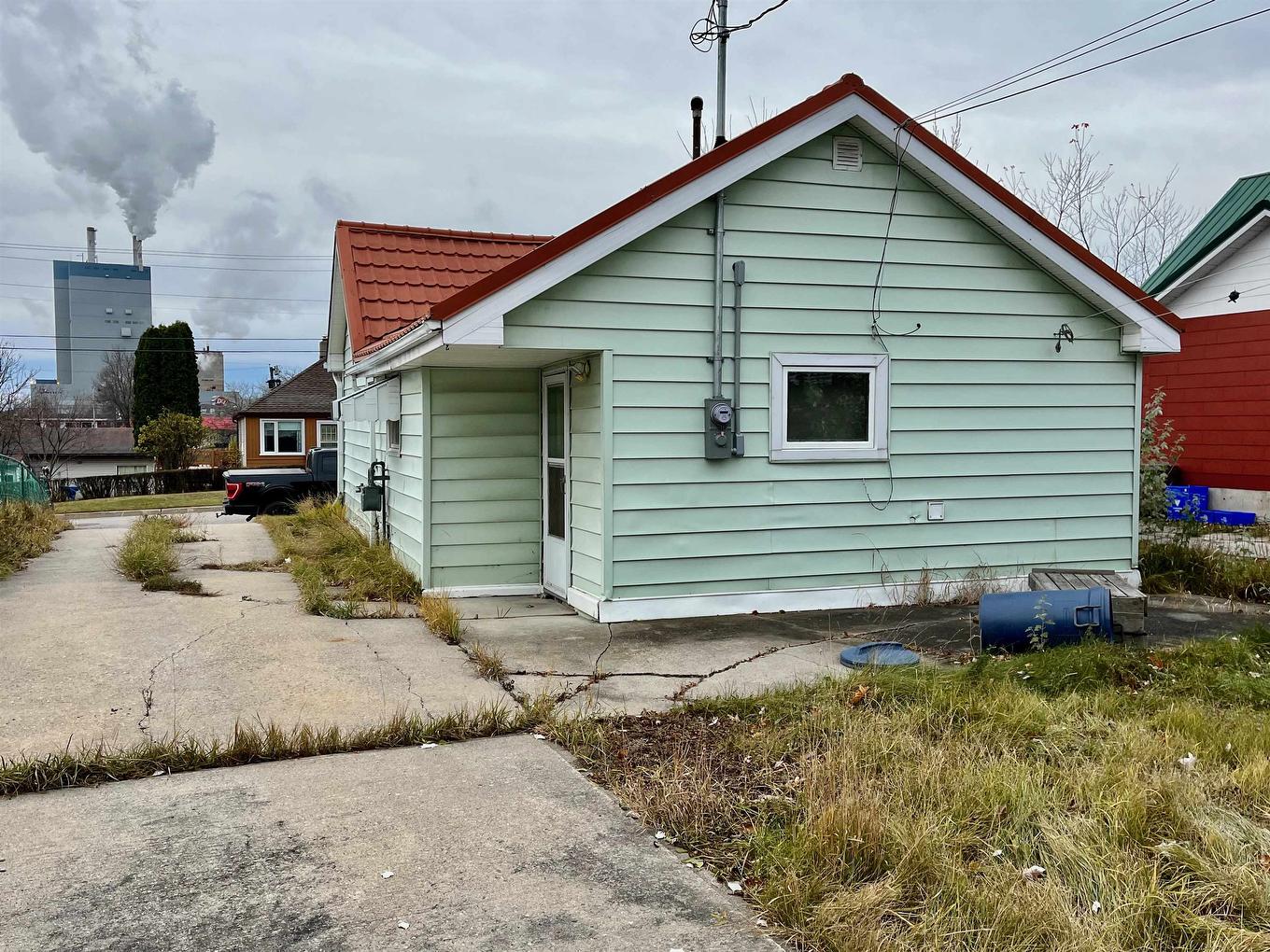 179 First Street, Dryden, ON - Outdoor