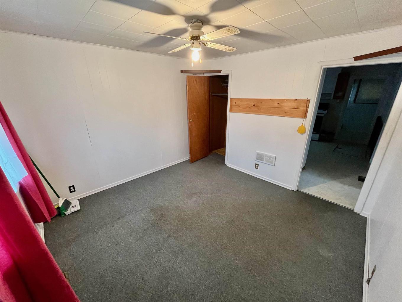 179 First Street, Dryden, ON - Indoor Photo Showing Other Room