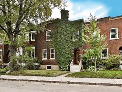 240 Av. Redfern Westmount, QC H3Z 2G3