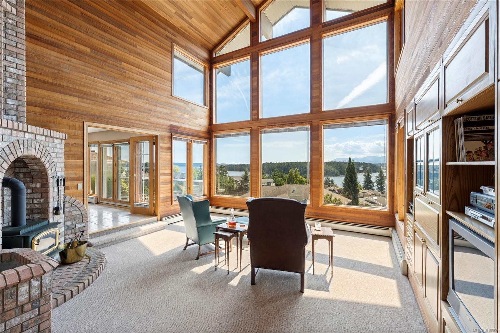 3303 Wavecrest Dr, Nanaimo, BC