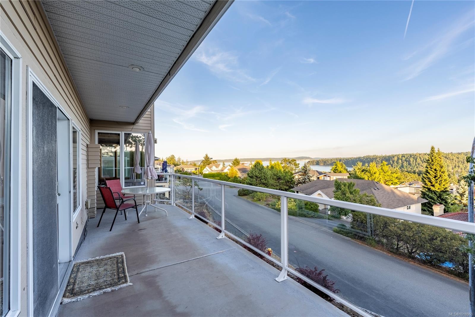 3303 Wavecrest Dr, Nanaimo, BC