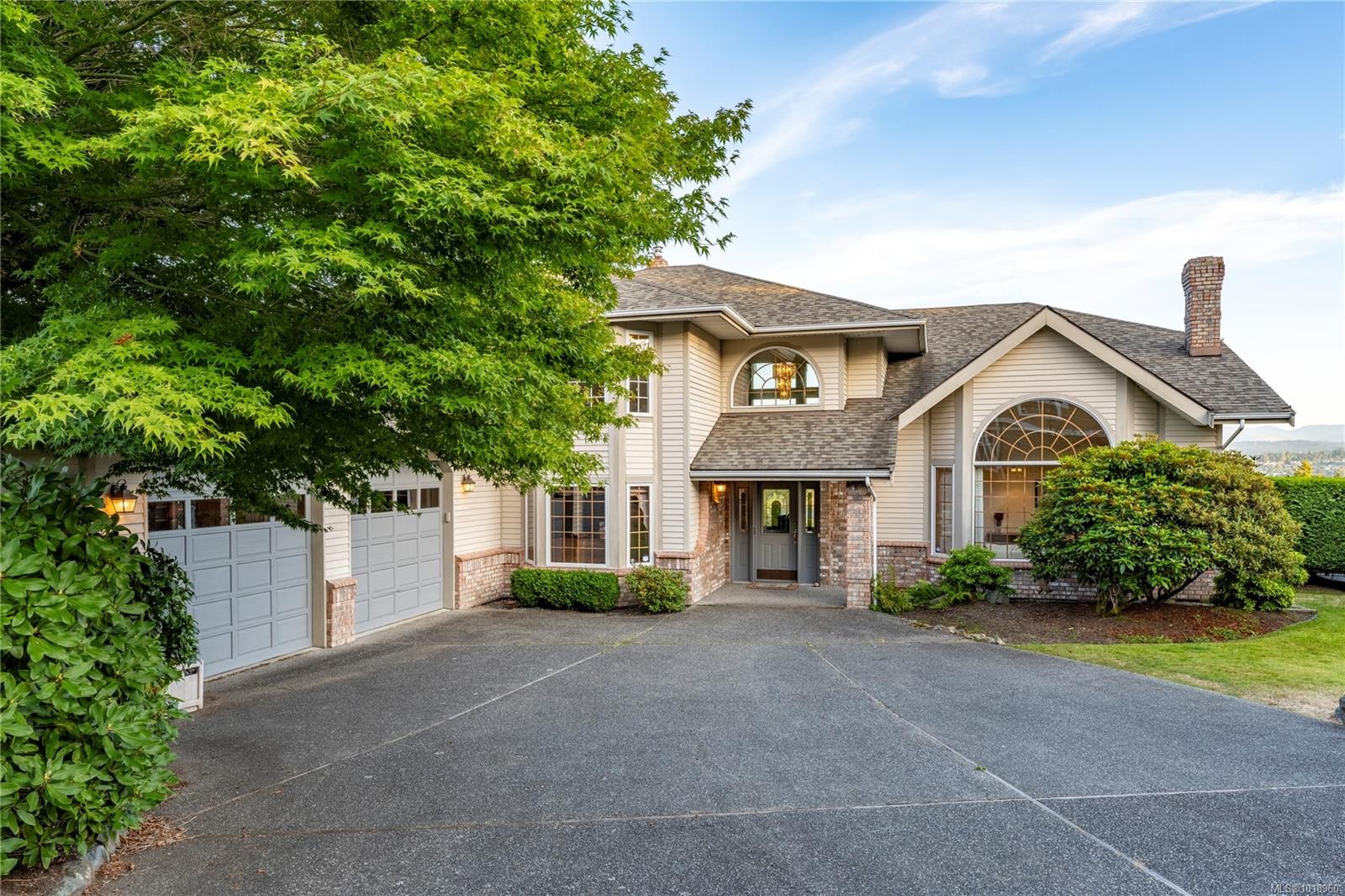 3303 Wavecrest Dr, Nanaimo, BC