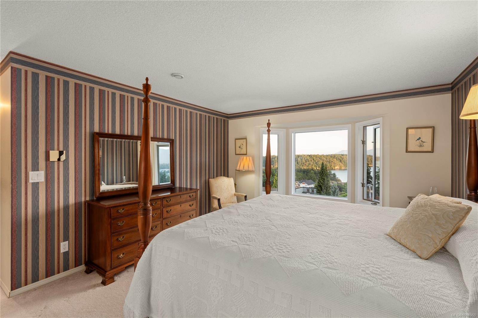 3303 Wavecrest Dr, Nanaimo, BC