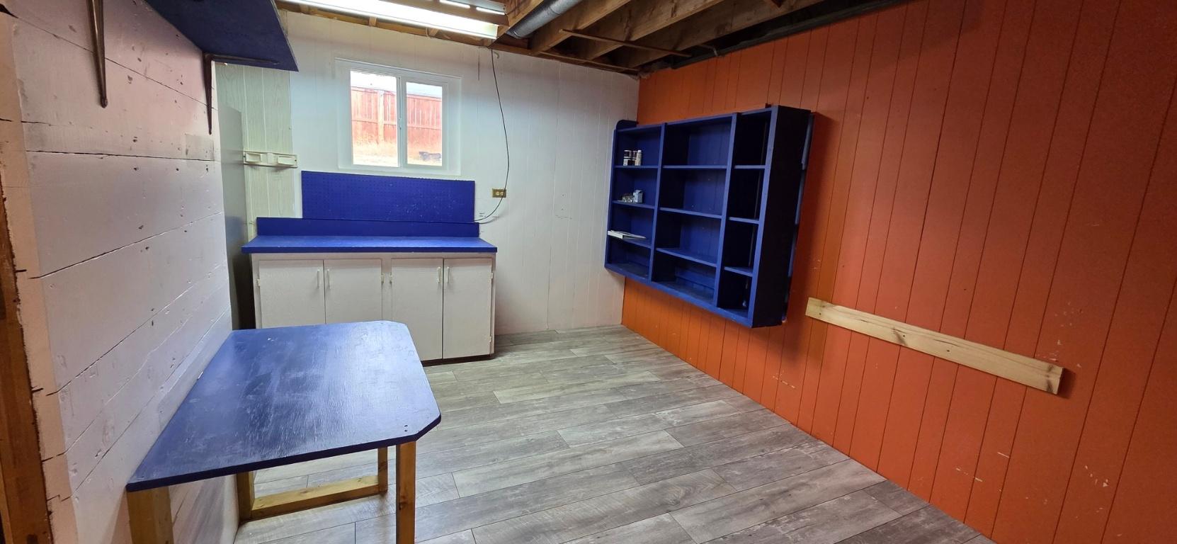 127 Swan Avenue, Kimberley, BC - Indoor Photo Showing Other Room