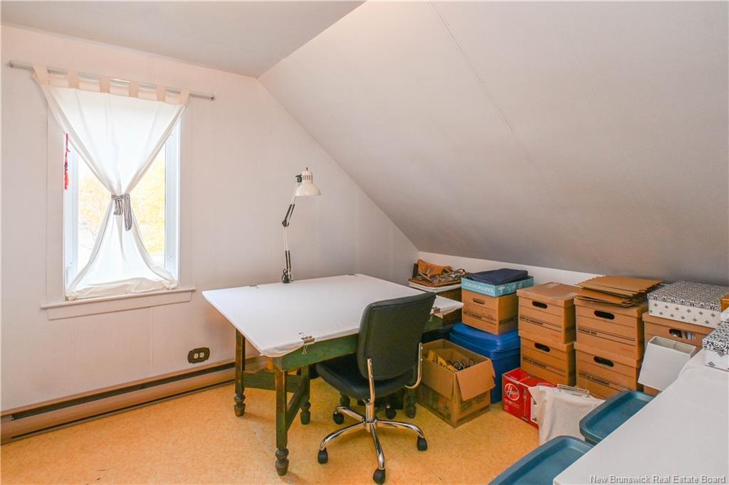 310 Jd Gauthier Blvd, Shippagan, NB