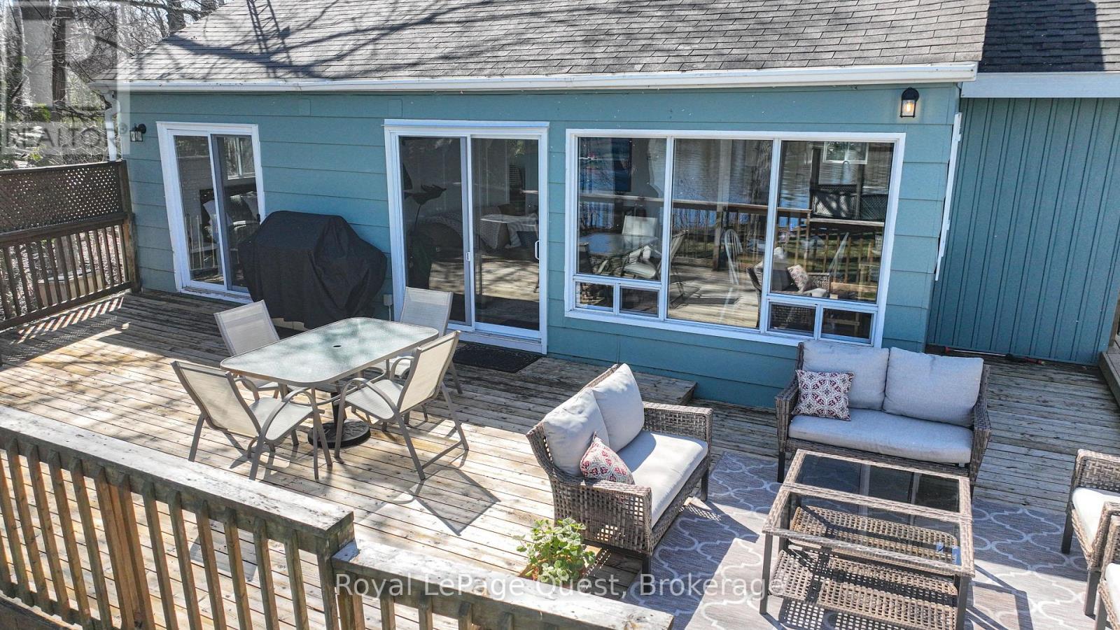 4304 Plum Point Road, Ramara, ON - Outdoor With Deck Patio Veranda With Exterior