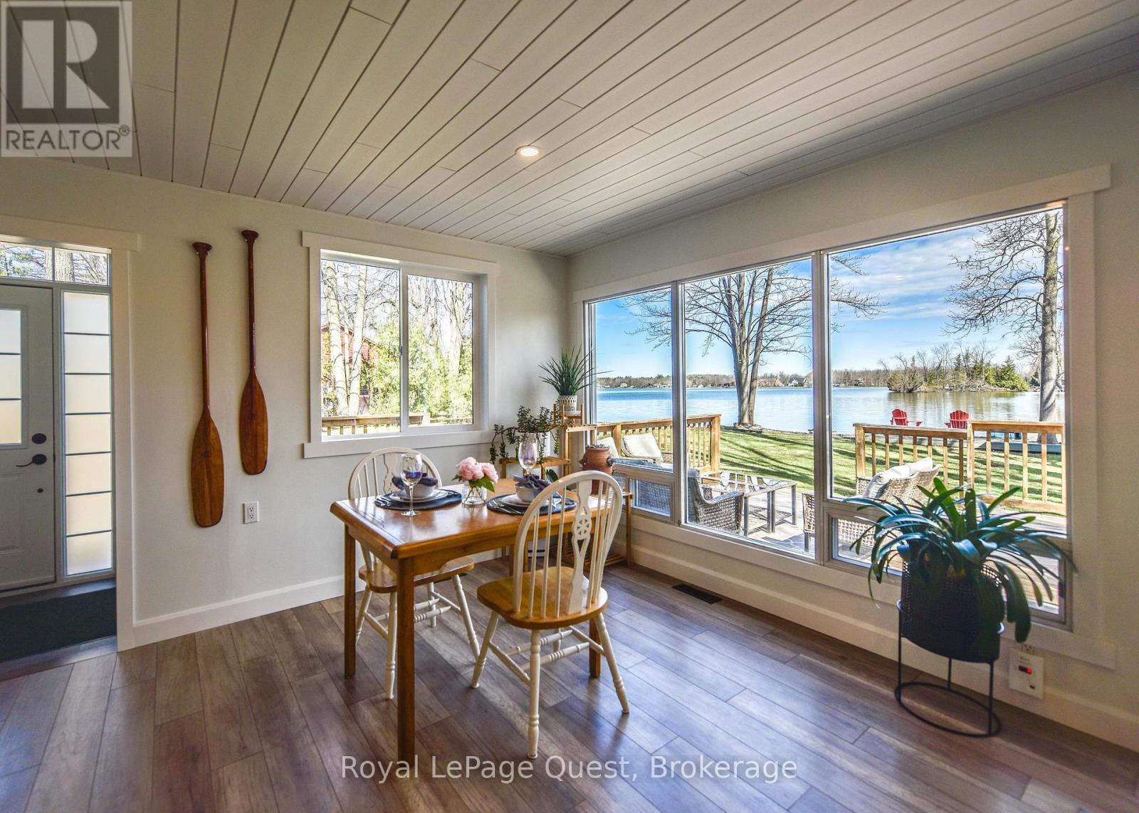 4304 Plum Point Road, Ramara, ON - Indoor Photo Showing Dining Room