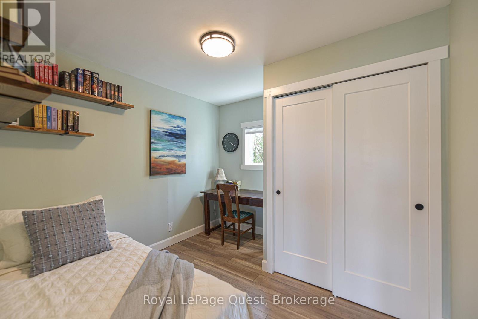 4304 Plum Point Road, Ramara, ON - Indoor Photo Showing Bedroom
