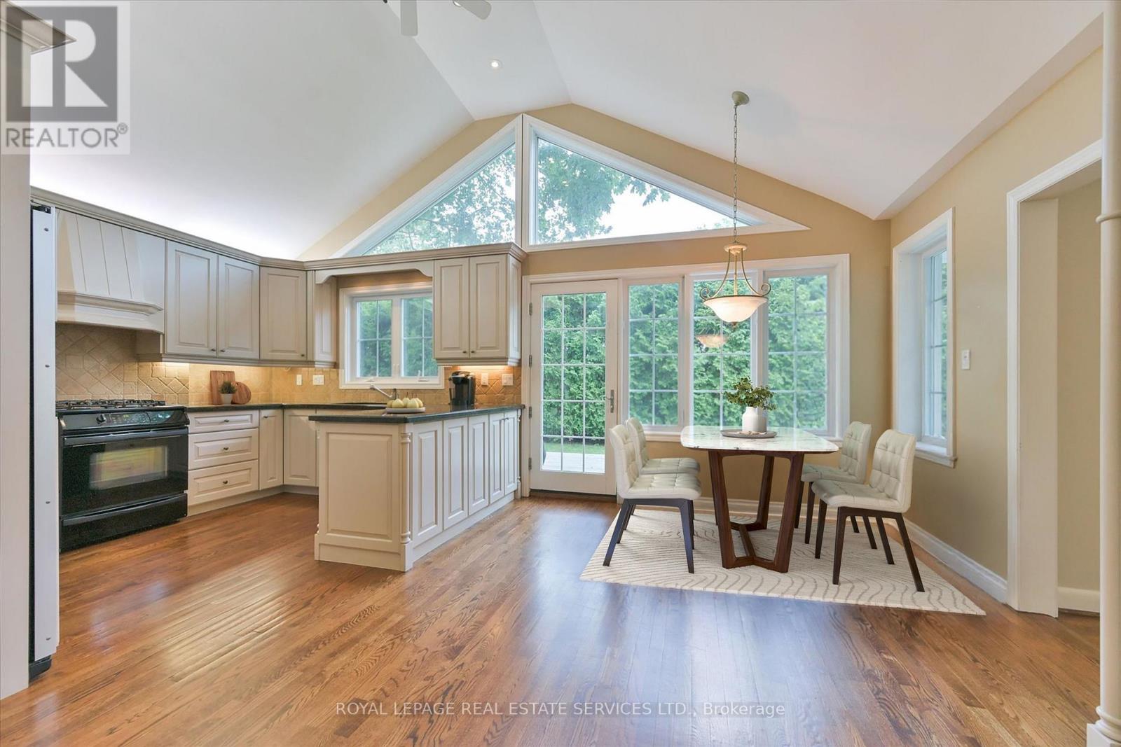 62 Princess Margaret Boulevard, Toronto, ON - Indoor