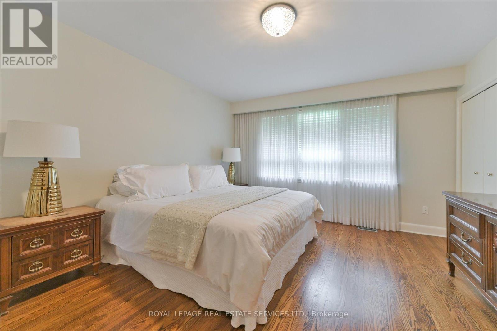 62 Princess Margaret Boulevard, Toronto, ON - Indoor Photo Showing Bedroom