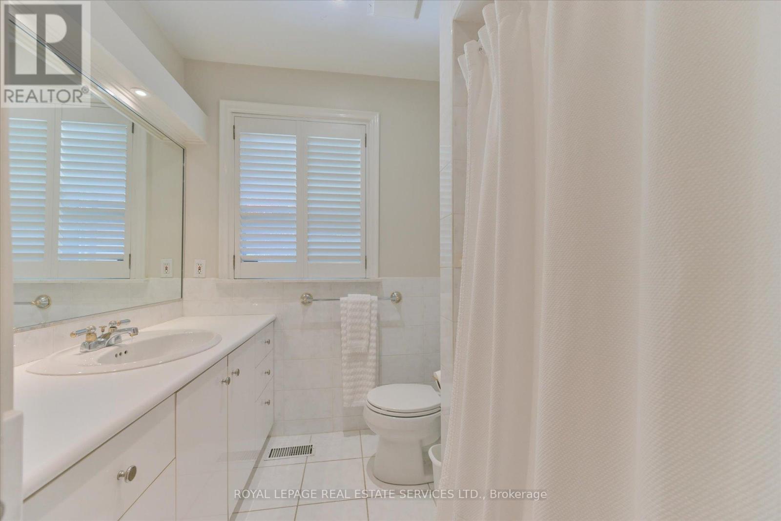 62 Princess Margaret Boulevard, Toronto, ON - Indoor Photo Showing Bathroom
