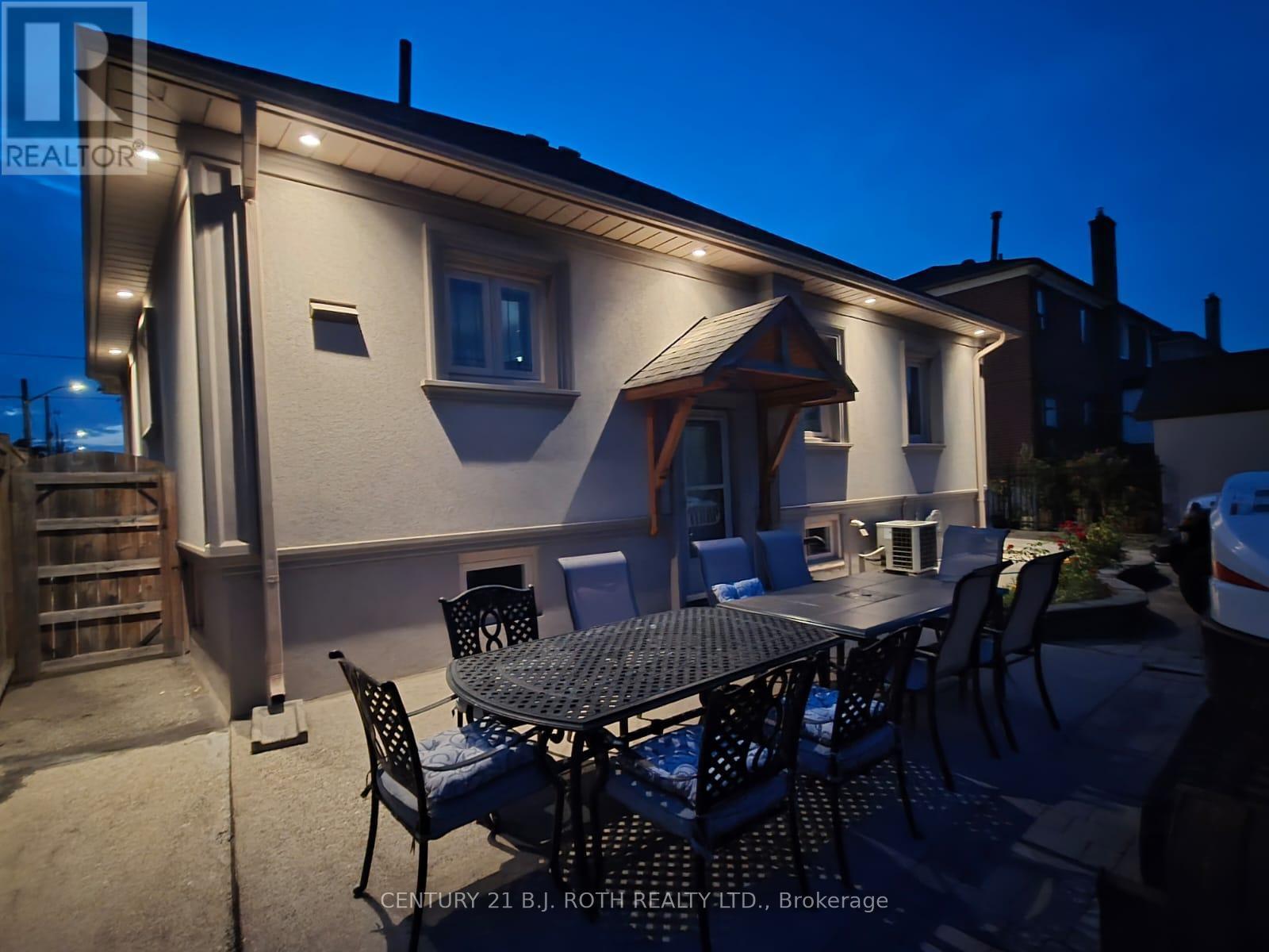 193 Epsom Downs Drive, Toronto, ON - Outdoor