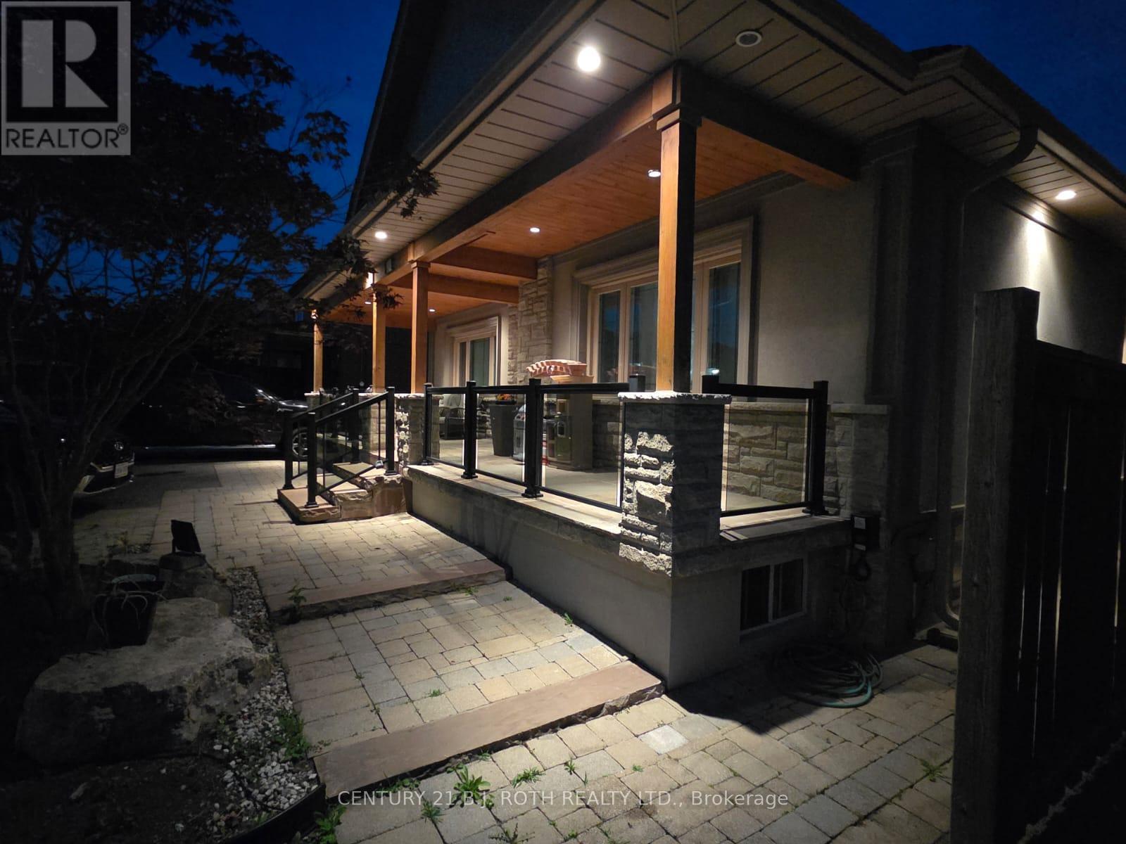 193 Epsom Downs Drive, Toronto, ON - Outdoor