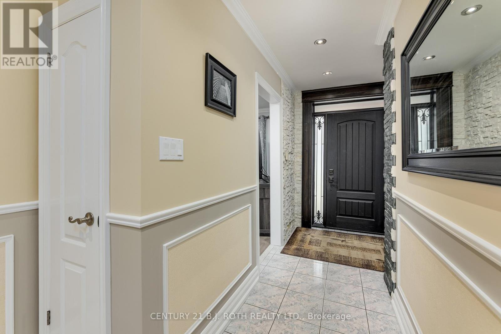 193 Epsom Downs Drive, Toronto, ON - With Exterior