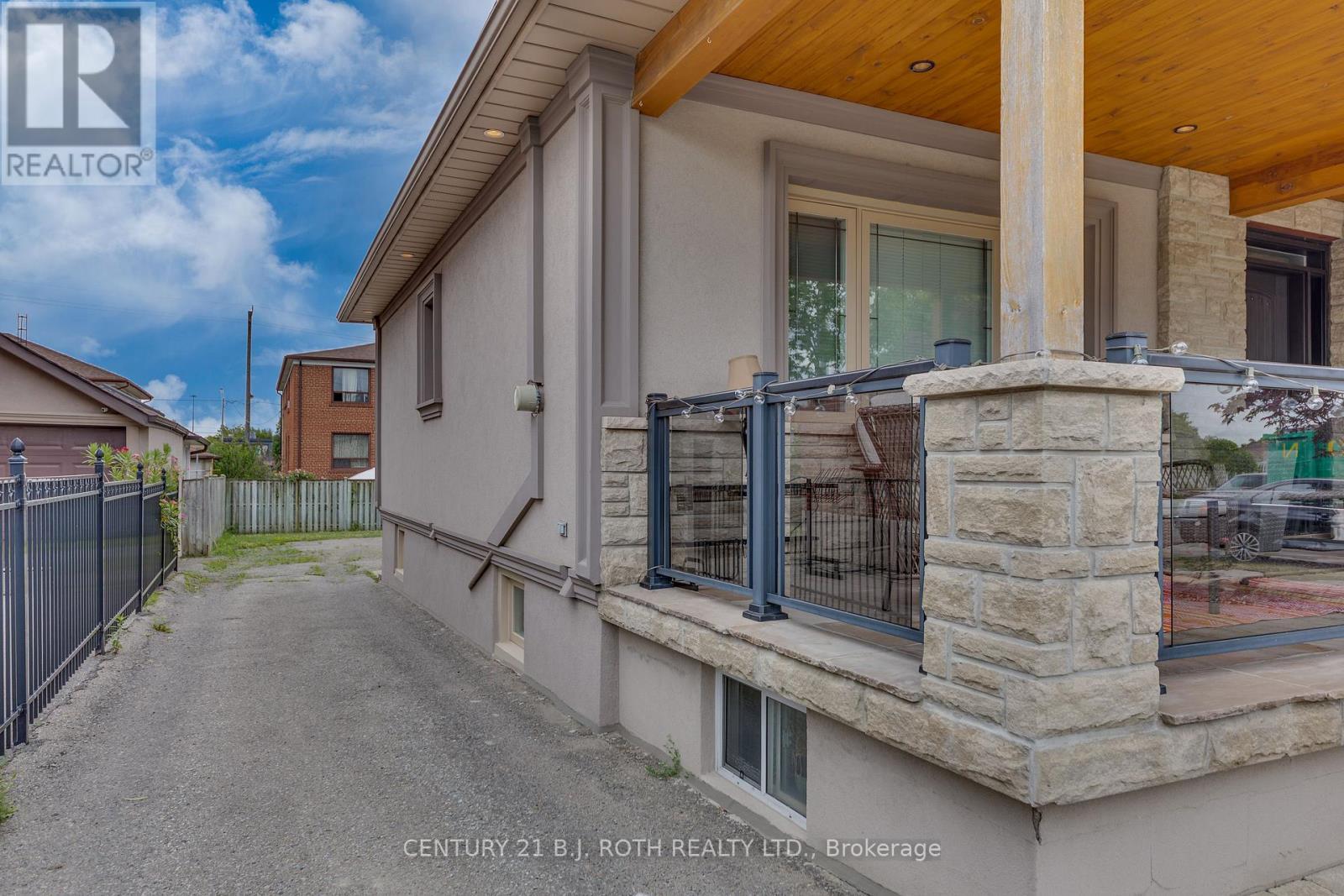 193 Epsom Downs Drive, Toronto, ON - Outdoor With Exterior